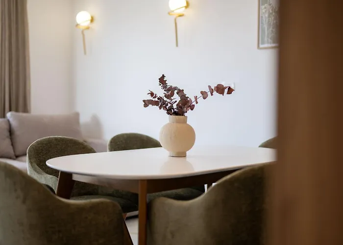 Lush Διαμέρισμα Τρογκίρ