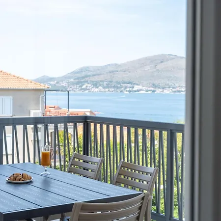 Lush Apartament Trogir