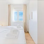 Lush Apartman