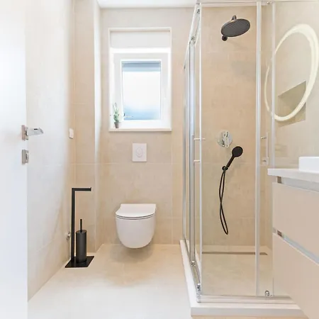 Lush Apartman Trogir